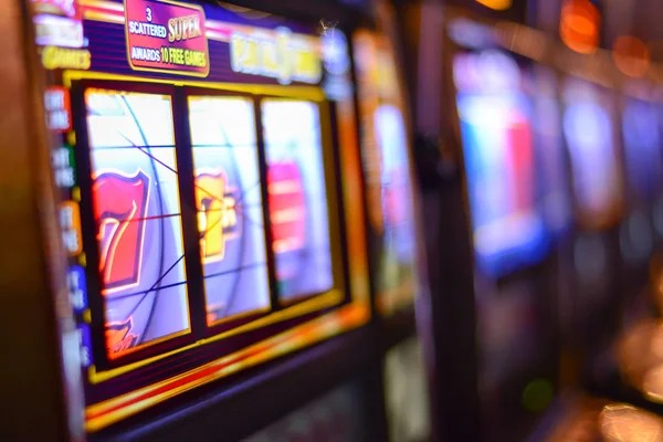 surga 88 Gaple Online table lobby showing multiple stake levels and player counts